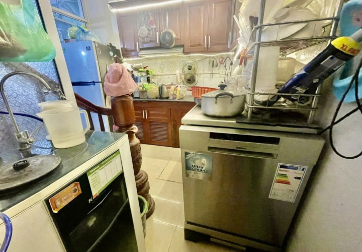 HOT NHÀ ĐẸP- GIÁ TỐT BÁN NHÀ 5 TẦNG FULL NỘI THẤT VỀ Ở NGAY tại quận Hoàng Mai ,TP Hà Nội