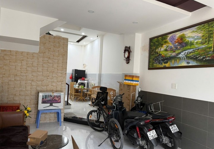 NHÀ ĐẸP - GIÁ TỐT CHÍNH CHỦ BÁN Nhà Dương Quảng Hàm P6 Gò Vấp, Hồ Chí Minh