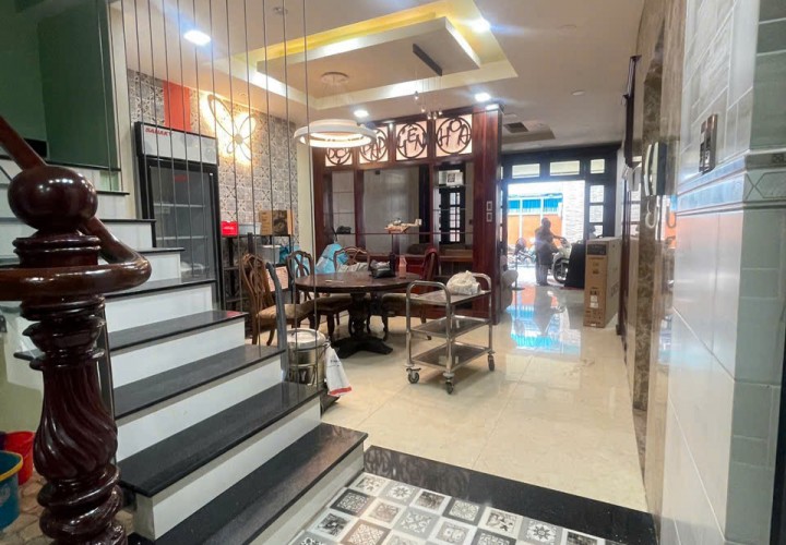 NHÀ ĐẸP GIÁ TỐT – CHÍNH CHỦ BÁN NHÀ Tại đường Huỳnh Văn Bánh, Phú Nhuận, Tp.hcm