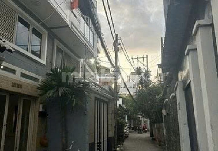 BÁN NHÀ ĐẸP  – GIÁ TỐT –CHÍNH CHỦ BÁN NHÀ 4 TẦNG HẺM XE HƠI Hoàng Hoa Thám,P. 5, Bình Thạnh, TP.HCM