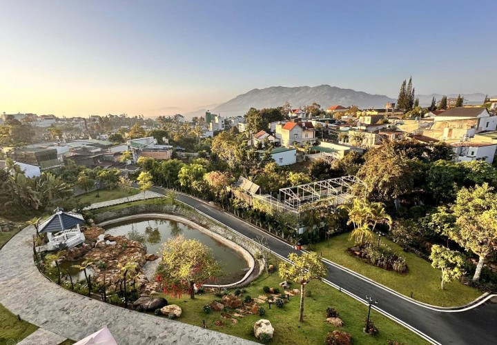 NHÀ ĐẸP – GIÁ TỐT –CẦN BÁN KHÁCH SẠN 3 SAO 40 PHÒNG 21 đường 1/5, P. B'Lao, TP. Bảo Lộc, Lâm Đồng