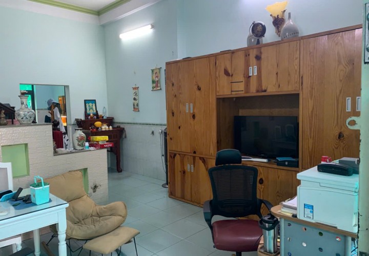 CHÍNH CHỦ CẦN BÁN NHANH LÔ ĐẤT TẶNG  KÈM NHÀ CẤP 4 tại quận Bình Tân, TP HCM