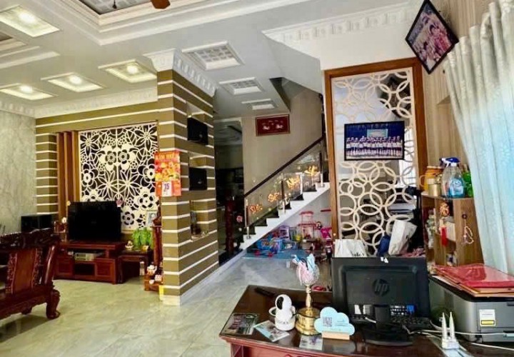 NHÀ ĐẸP – GIÁ TỐT CẦN BÁN GẤP BIỆT THỰ Tại Phường Bình Trưng Tây, Quận 2, TP HCM