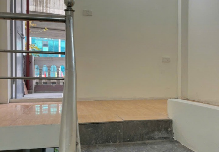 NHÀ CHÍNH CHỦ- GIÁ TỐT Cần Bán Nhanh căn nhà tại quận Cầu Giấy, TP HN