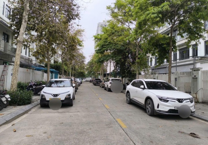 Bán NHÀ KHÔNG QUA TRUNG GIAN vị trí liền kề D24-NV14, ô số 13 khu Gleximco Lê Trọng Tấn, HN