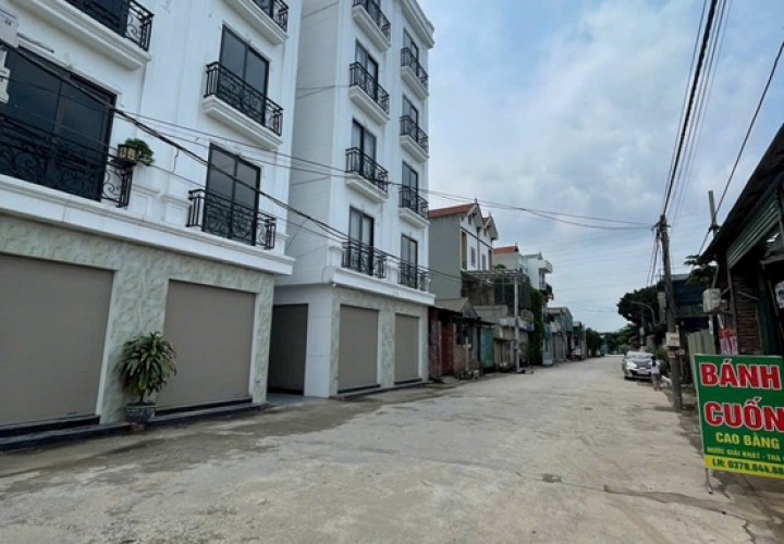 NHÀ ĐẸP - GIÁ TỐT - CHÍNH CHỦ Cần Bán Nhà Vị Trí Đẹp Tại Đông La, Hoài Đức, Hà Nội