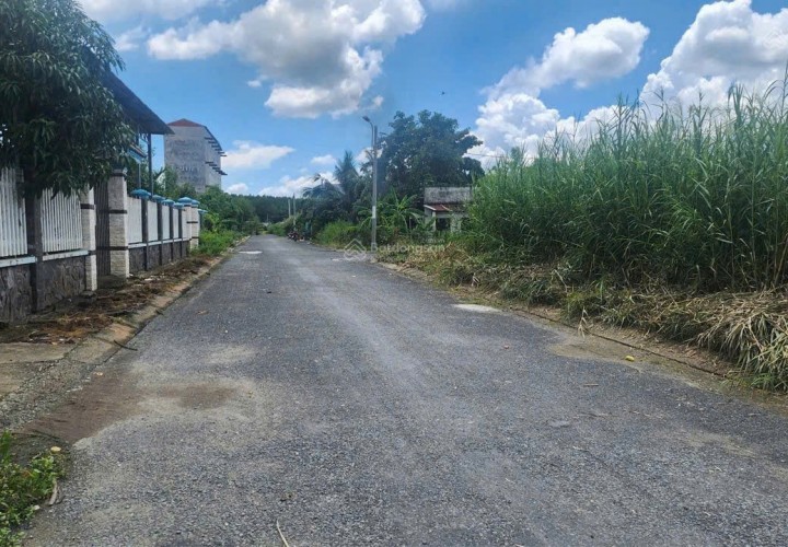 CHÍNH CHỦ BÁN ĐẤT Tại Vị Trí Đắc Địa mặt tiền Khu dân cư Tắc Cá Cháy, xã An Thới Đông, Cần Giờ. Dt 996.7 m2, full thổ cư.