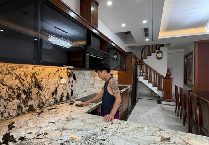 NHÀ ĐẸP- GIÁ TỐT Bán Nhà 8 tầng - Thang máy cực cực vip - Mặt Hồ Bồ Đề – phường Bồ Đề, Long Biên, HN