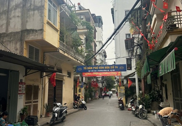 CHÍNH CHỦ CẦN BÁN NHÀ 3 tầng  vị trí đẹp Tại NGÕ 32 AN DƯƠNG TÂY HỒ, TP Hà Nội