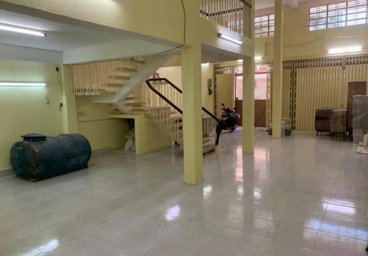 NHÀ ĐẸP – GIÁ TỐT – CHÍNH CHỦ CẦN BÁN NHÀ TẠI Lạc Long Quân, P.10, Q.11, TP.HCM