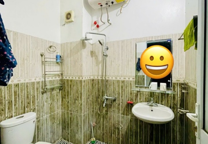 NHÀ ĐẸP - GIÁ TỐT - CHÍNH CHỦ Cần Bán Nhà 5 Tầng Phố Lý Thường Kiệt, phường Kiến Hưng, TP Hà Nội