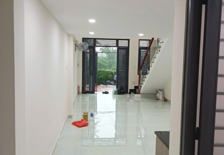 NHÀ CHÍNH CHỦ- GIÁ TỐT CẦN BÁN NHANH CĂN NHÀ VỊ TRÍ ĐẸP tại tp Thủ Đức, TPHCM