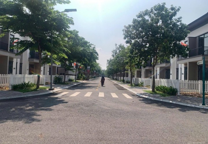 BÁN NHÀ LIỀN KỀ B1-23 KĐT PHÚC AN GARDEN – VỊ TRÍ ĐẸP, VỪA Ở VỪA Kinh Doanh Tốt