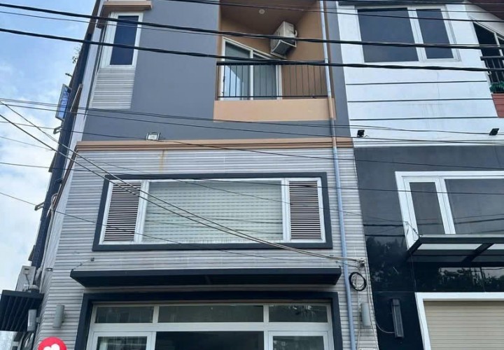 CHÍNH CHỦ BÁN NHÀ GÓC 2 MẶT THOÁNG Tại HUỲNH TẤN PHÁT-P.PHÚ MỸ, QUẬN 7- HẺM XE HƠI-CÓ SÂN VƯỜN ĐẸP
