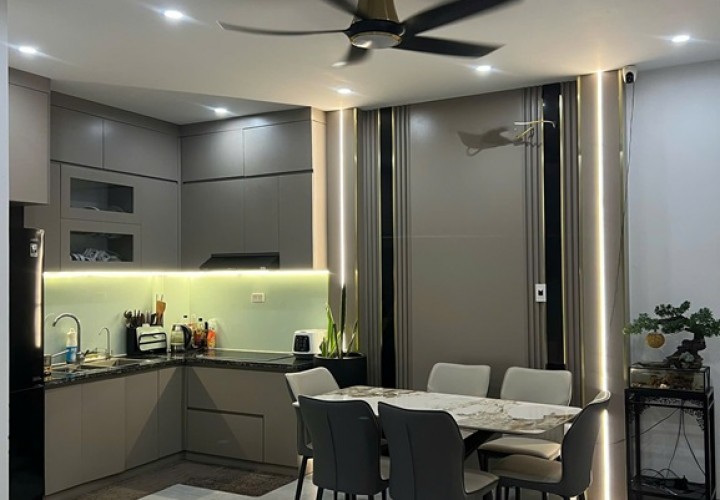 NHÀ ĐẸP - GIÁ TỐT - CHÍNH CHỦ Cần Căn Góc Vị Trí Đẹp Tại Thạch Bàn, Long Biên, Hà Nội