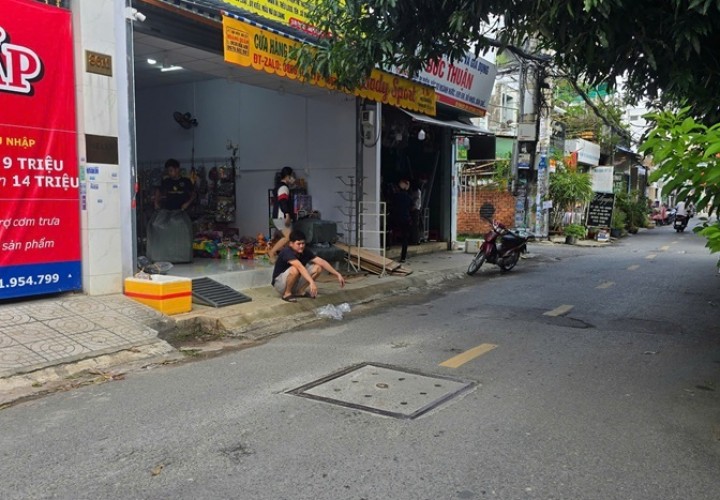 NHÀ ĐẸP – GIÁ TỐT – CẦN BÁN 2 CĂN NHÀ GÓC 2 MẶT TIỀN Tại HÀ CHƯƠNG, P. TRUNG MỸ TÂY, Q.12, TP. HCM