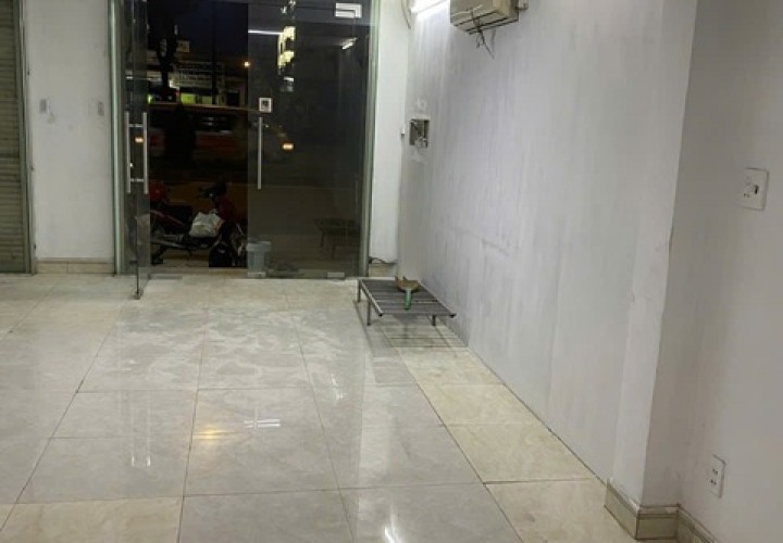 HOT HOT – CHÍNH CHỦ CẦN BÁN NHÀ MẶT TIỀN Tại 409Đ Đ. Trường Chinh, P.Đông Hưng Thuận, Q.12, TP.HCM