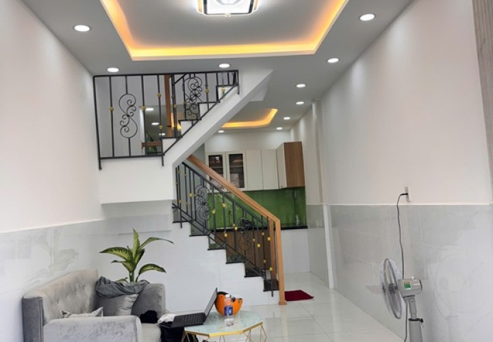 CHÍNH CHỦ BÁN NHANH NHÀ ĐẸP 2 TẦNG  cách mặt tiền Hương Lộ 2 20m, BÌNH TÂN