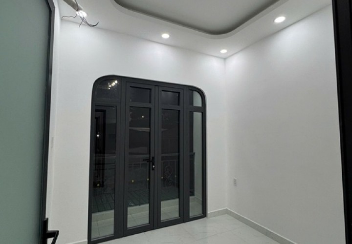 CHÍNH CHỦ BÁN NHANH NHÀ ĐẸP 2 TẦNG  cách mặt tiền Hương Lộ 2 20m, BÌNH TÂN