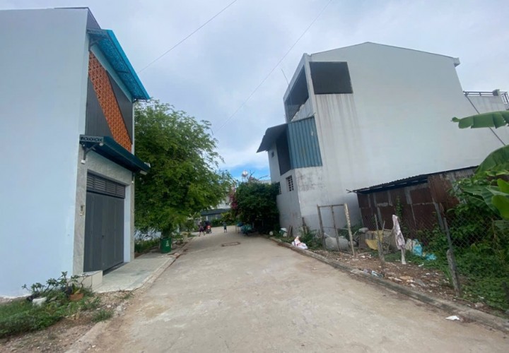 NHÀ ĐẸP- GIÁ TỐT CHÍNH CHỦ BÁN NHANH NHÀ VƯỜN LÀI gần cầu Nguyễn Thái Sơn, An Phú Đông quận 12,TPHCM