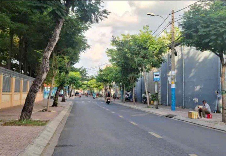 ĐẤT ĐẸP – GIÁ TỐT – CẦN BÁN NHANH ĐẤT VÀNG Tại  Đường 10, Phường Thảo Điền, Quận 2, TP. HCM