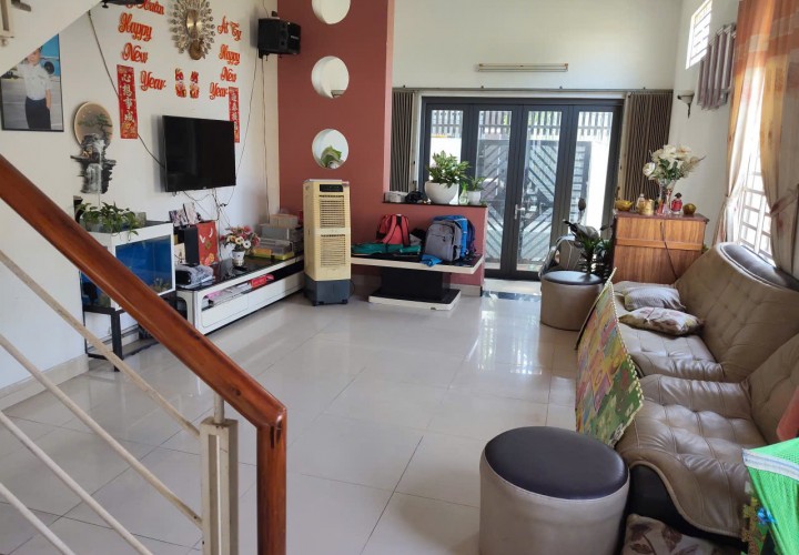 GIÁ TỐT - CHÍNH CHỦ Cần Bán Nhanh Căn Nhà Đẹp Vị Trí Tại Huyện Hóc Môn, TP HCM