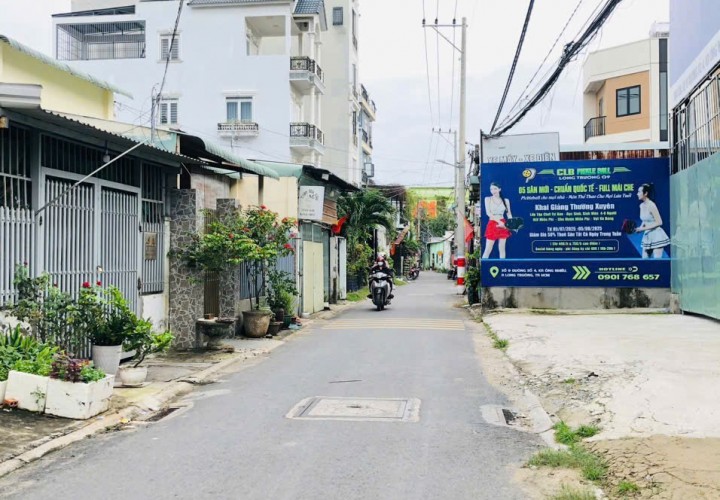 HOT HOT – CHÍNH CHỦ CẦN BÁN NHÀ CẤP 4 GỒM 4 PHÒNG TRỌ GÓC 2 MẶT TIỀN TẠI Đường 4, phường Long Trường, TP. Hồ Chí Minh