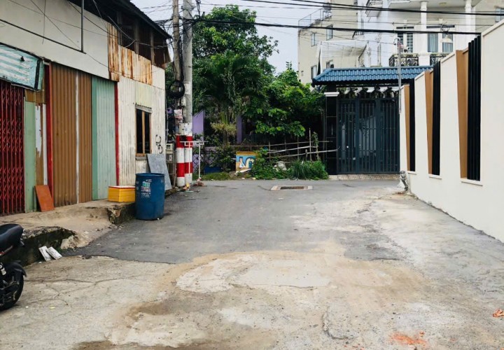 HOT HOT – CHÍNH CHỦ CẦN BÁN NHÀ CẤP 4 GỒM 4 PHÒNG TRỌ GÓC 2 MẶT TIỀN TẠI Đường 4, phường Long Trường, TP. Hồ Chí Minh