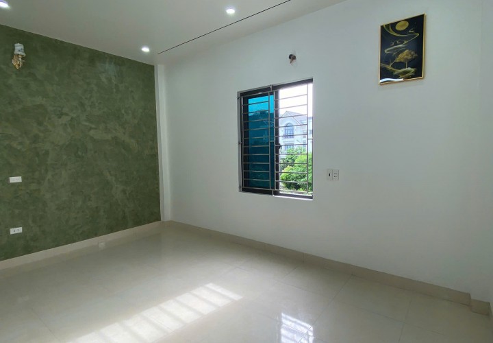 NHÀ ĐẸP- GIÁ TỐT CHÍNH CHỦ BÁN NHANH nhà 3 tầng, mặt đường Liên hà 1 , TP Nam Định, tỉnh Nam Định