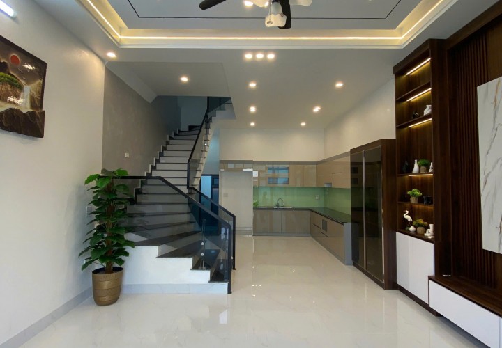 NHÀ ĐẸP- GIÁ TỐT CHÍNH CHỦ BÁN NHANH nhà 3 tầng, mặt đường Liên hà 1 , TP Nam Định, tỉnh Nam Định