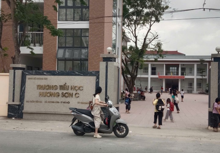 ĐẤT ĐẸP- GIÁ TỐT CHÍNH CHỦ BÁN NHANH LÔ ĐẤT có sẵn nhà cấp 4 vị trí đắc địa mặt đường tỉnh lộ 419 Tam Chúc chùa Hương