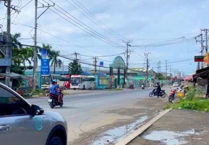 ĐẦU TƯ SINH LỜI - CHÍNH CHỦ CẦN BÁN KHO ĐẸP 900m2 TẠI CẦU TRÀM - Xã LONG TRẠCH, CẦN ĐƯỚC, LONG AN