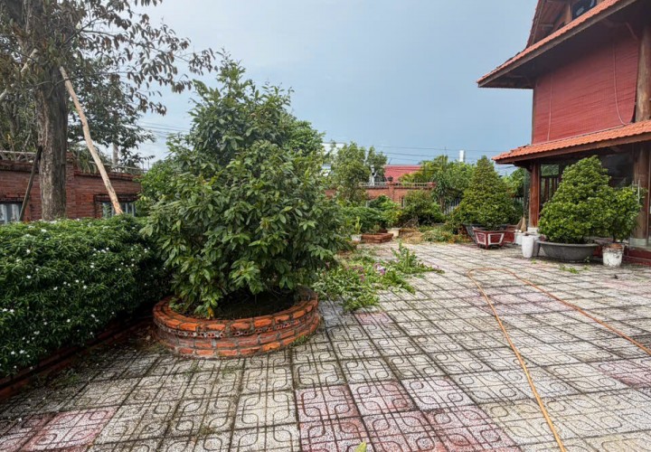 NHÀ ĐẸP–GIÁ TỐT–CHÍNH CHỦ Cần Bán Nhanh Căn Nhà Gỗ Xã Mỹ Lộc, Huyện Cần Giuộc, Long An.