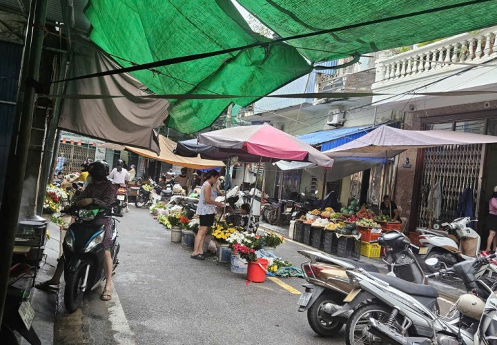 CHÍNH CHỦ BÁN NHÀ MẶT CHỢ NĂNG TĨNH – TRUNG TÂM TP. NAM ĐỊNH (CŨ) – VỪA Ở VỪA KINH DOANH Siêu Đẹp