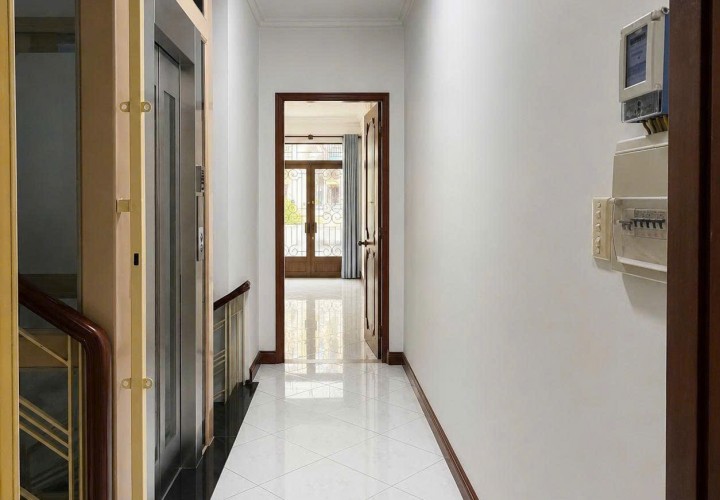 HOT HOT – CHO THUÊ NHÀ MẶT TIỀN TẠI 350 Đường Võ Văn Tần, P. Bàn Cờ, Q. 3, TP.HCM