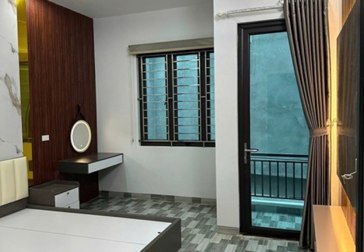 VỊ TRÍ ĐẸP - GIÁ TỐT - Chính Chủ BÁN NHÀ 3 TẦNG THIẾT KẾ HIỆN ĐẠI  Đường Ngô Gia Tự, TP Nam Định
