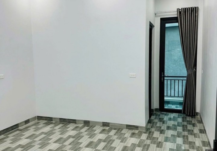 VỊ TRÍ ĐẸP - GIÁ TỐT - Chính Chủ BÁN NHÀ 3 TẦNG THIẾT KẾ HIỆN ĐẠI  Đường Ngô Gia Tự, TP Nam Định