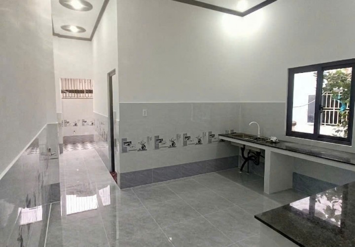 NHÀ SIÊU ĐẸP -  GIÁ RẺ BÁN CĂN NHÀ LẦU VỪA HOÀN THIỆN Xã Long An Cần Giuộc , Long An