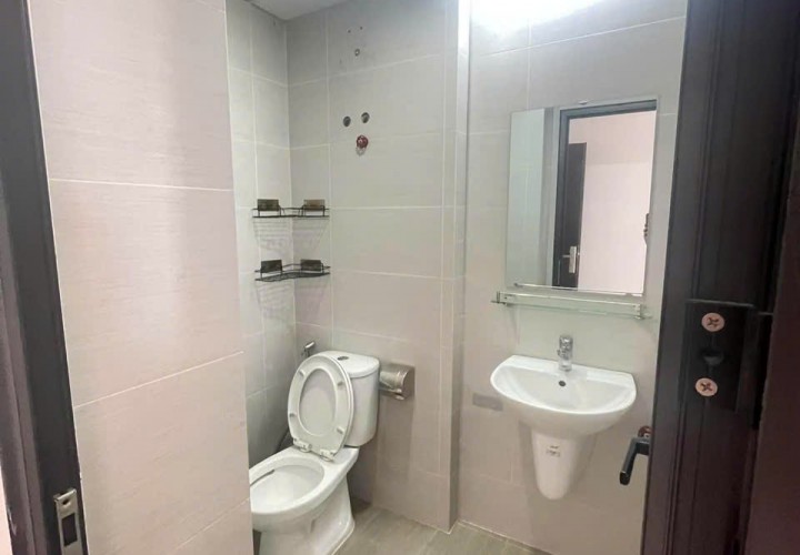 GIÁ TỐT - CHÍNH CHỦ CẦN BÁN NHANH CĂN HỘ TẦNG TRUNG Vị Trí Tại Quận Nam Từ Liêm, Hà Nội