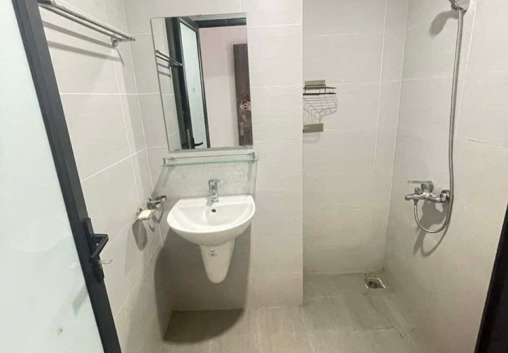 GIÁ TỐT - CHÍNH CHỦ CẦN BÁN NHANH CĂN HỘ TẦNG TRUNG Vị Trí Tại Quận Nam Từ Liêm, Hà Nội
