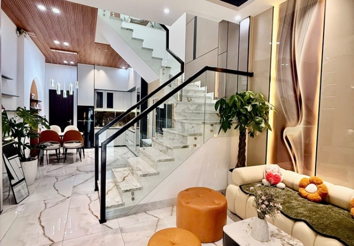 HOT HIẾM CÓ KHÓ TÌM - CHÍNH CHỦ BÁN NHANH NHÀ MỚI 100% Trung tâm TP ĐÀ NẴNG DÒNG TIỀN 20 TRIỆU/THÁNG