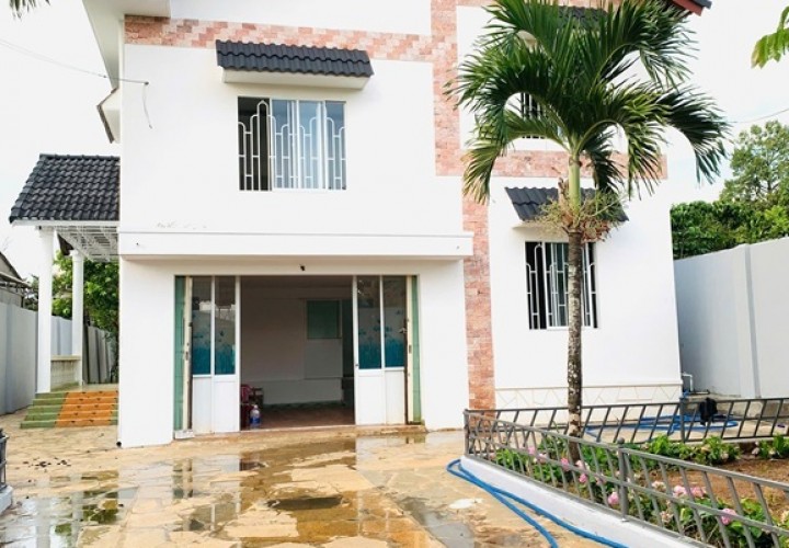 BÁN BIỆT THỰ MINI SÂN VƯỜN – ĐẤT 672M² – NHÀ ĐẸP, KHÔNG GIAN NGHỈ DƯỠNG – P. Thống Nhất, TP. Pleiku, Gia Lai
