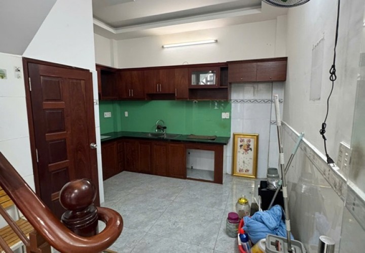 NHÀ ĐẸP – GIÁ TỐT  – CHÍNH CHỦ CẦN BÁN NHANH TẠI 118/127a/61 Phan Huy Ích, Tân Sơn, HCM