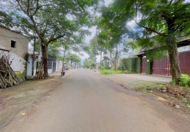 ĐẤT ĐẸP - GIÁ TỐT - Bán GẤP Lô Đất Tiềm Năng Mặt tiền Nguyễn Trung Trực Trung tâm TP Pleiku