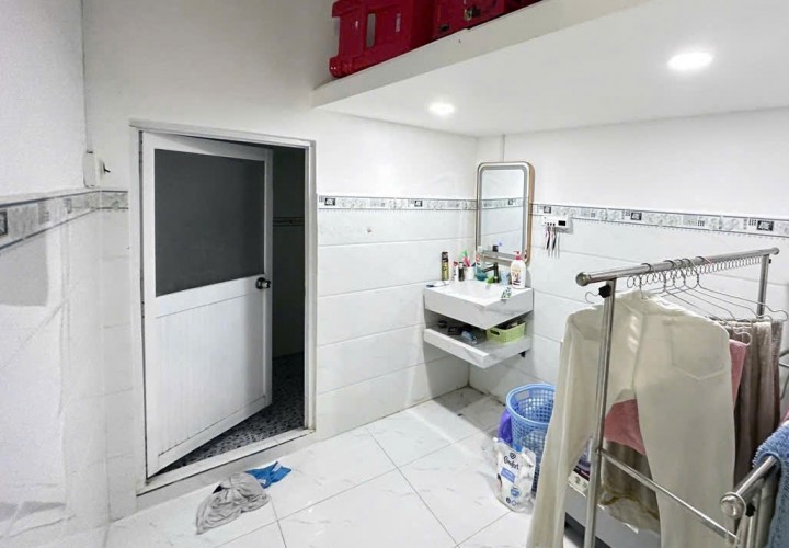 NHÀ ĐẸP – GIÁ TỐT  – CHÍNH CHỦ CẦN BÁN NHÀ MỚI XÂY TẠI Phường Phú Thuận, Quận 7, TP.HCM