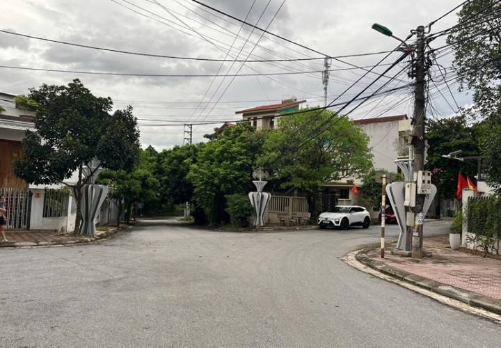 ĐẤT ĐẸP - GIÁ TỐT - CHÍNH CHỦ CẦN Bán GẤP Lô Đất Tiềm Năng Tại ĐỊNH TRUNG - VĨNH YÊN.