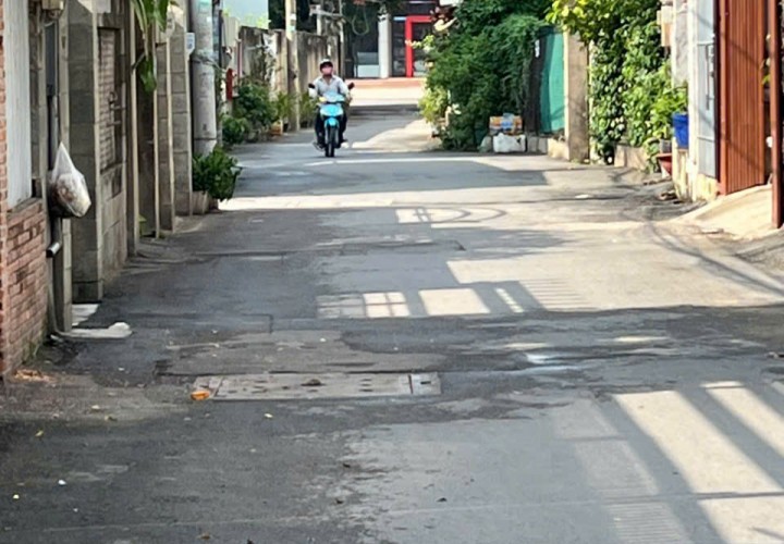 NHÀ ĐẸP – GIÁ TỐT – CHÍNH CHỦ CẦN BÁN Tại 28/1, Đường Số 822, Phường Phú Hữu, Thủ Đức