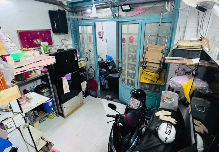 CHÍNH CHỦ CẦN BÁN Nhà Nhỏ Đúc BTCT Kiên Cố 3 tầng , DTSS 72m2 , Sổ hồng đầy đủ , Nhỉnh 1 tỷ .