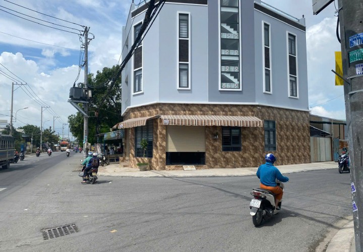 ĐẤT CHÍNH CHỦ - VỊ TRÍ ĐẸP- GIÁ  SIÊU TỐT- Cần Bán Nhanh Lô Đất Tại Huyện Bình Chánh, TP HCM