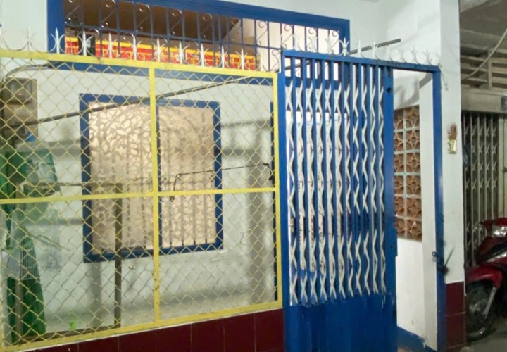 NHÀ VỊ TRÍ ĐẸP- GIÁ TỐT CHÍNH CHỦ CẦN BÁN NHANH căn nhà tại quận 4, TPHCM